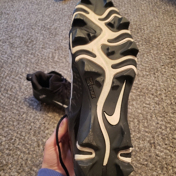 nike black football cleats - Picture 5 of 6